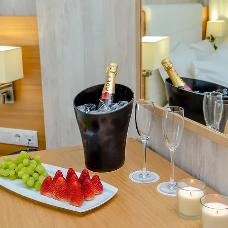 住宿加早餐酒店 Villamar Style Maison 纳扎雷